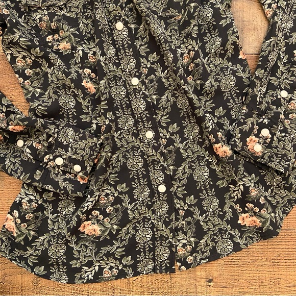 Wrangler Retro Western Green/Black Floral Pearl Snap Shirt - Picture 3 of 12